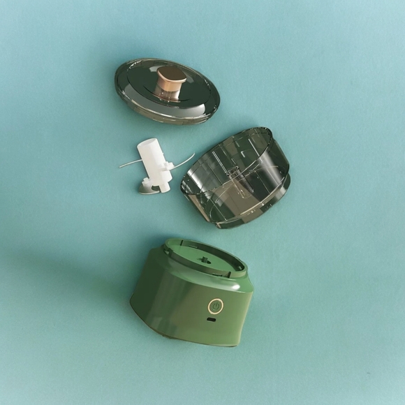 Mini rechargeable fodd processor - Picture 4 of 8